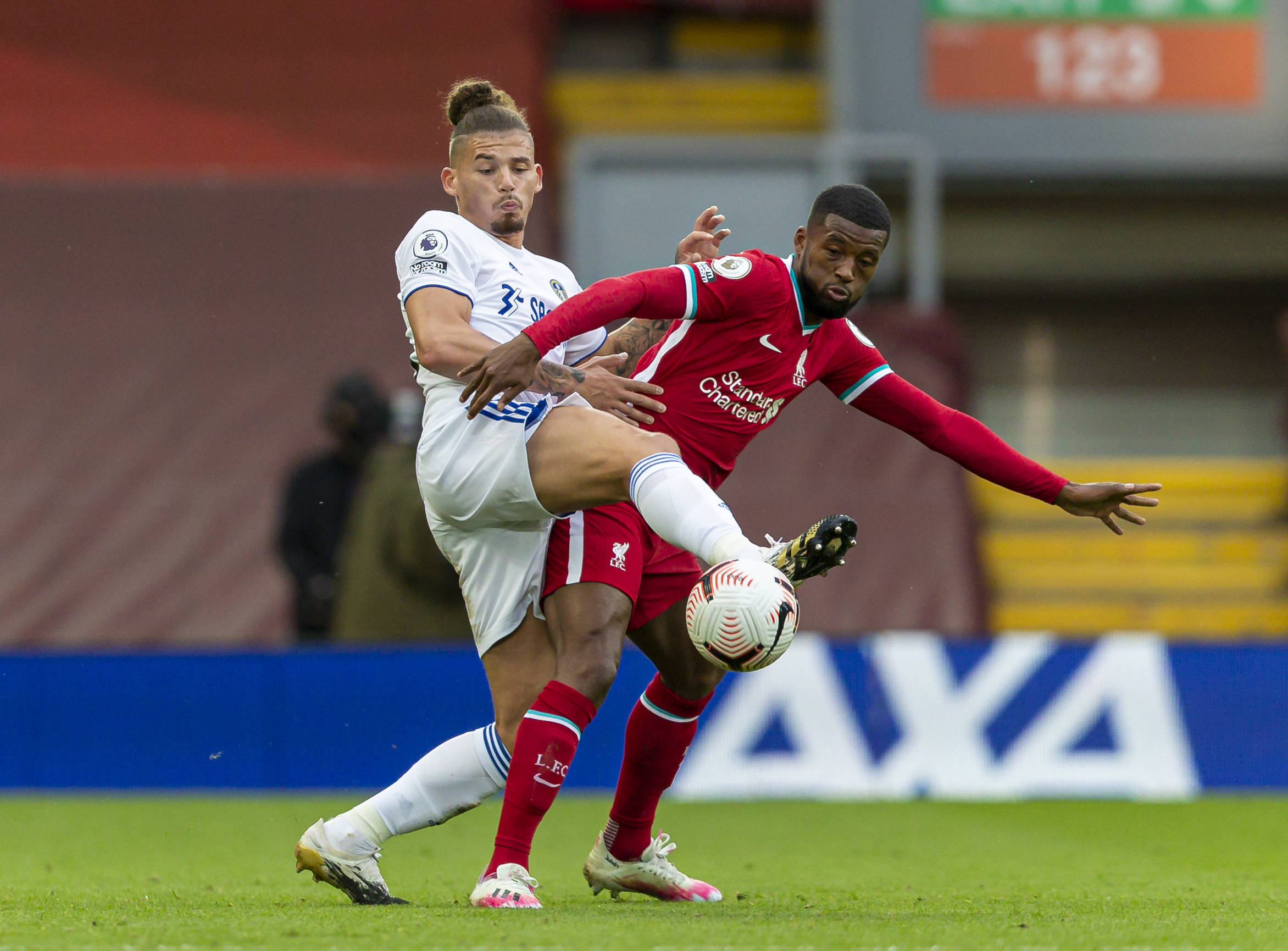 凭借着他的 凭借着他的